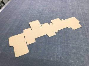 宝箱風パッケージ