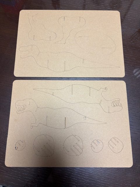 ダンボール工作キット(゜-゜)☆