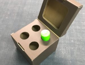 宝箱風パッケージ